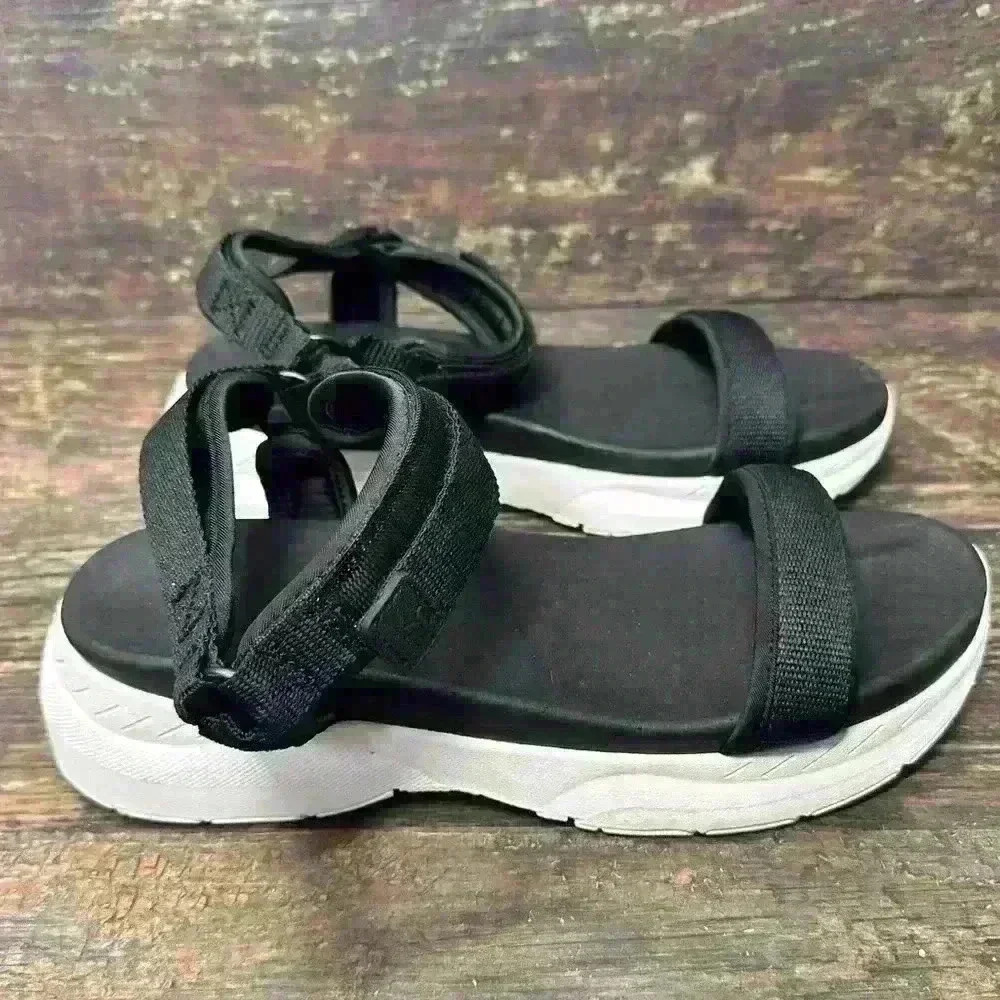 Women’s Black White Platform Strap Sandals Target NWOT
